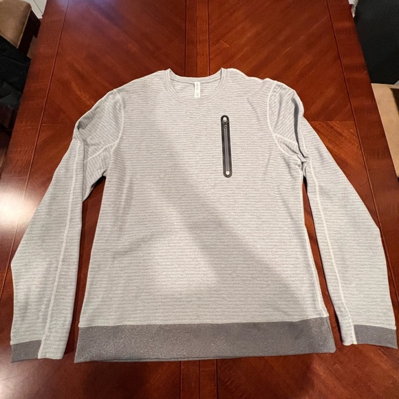 Men’s Large Lululemon Athletica Crewneck sweater - Picture 2 of 8